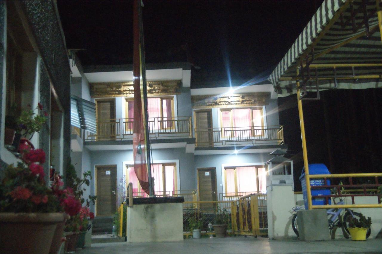 Chandan Guest House Leh Exterior photo