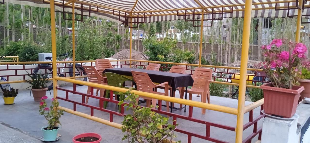 Chandan Guest House Leh Exterior photo